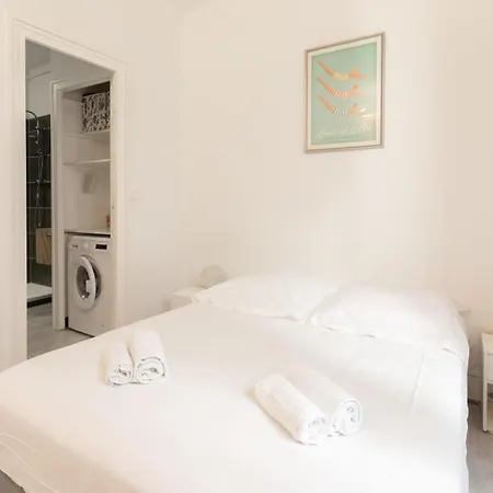 A 200m Du Chateau Et Du Port Apartment *