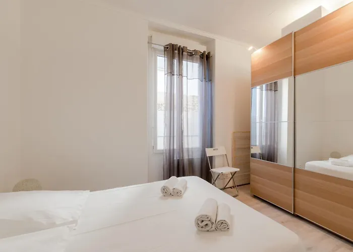 A 200m Du Chateau Et Du Port Apartment